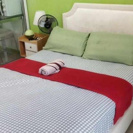 Sm Bicutan Rooms By M Manila Kültér fotó